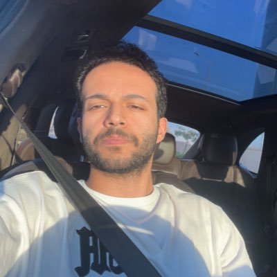 xtal998's profile picture. dentist 🦷