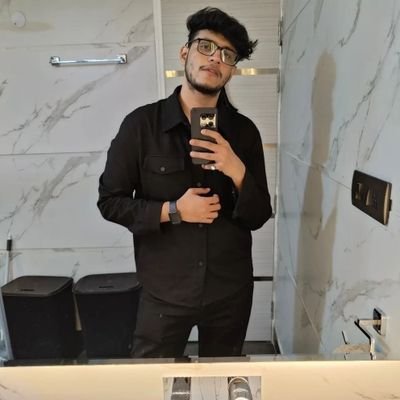 MishraMushakan's profile picture. 🍯⃟нσиєу 🐝