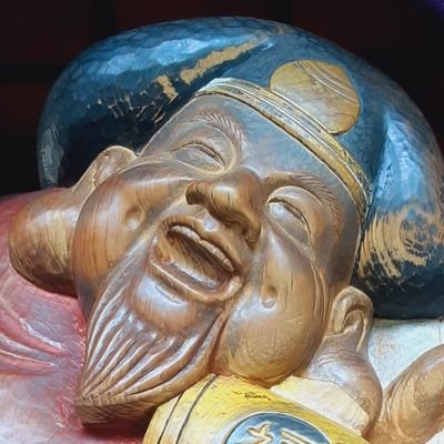 他人の柔軟剤で気分が悪くなる→シャンプーの匂いもダメになる→吐き気がする→痰がでる→ドラッグストアに入れない→ドラッグストアで買った品物に付いた柔軟剤臭にも耐えられない、、、どんどん悪化していく症状に不安と恐怖を感じています。