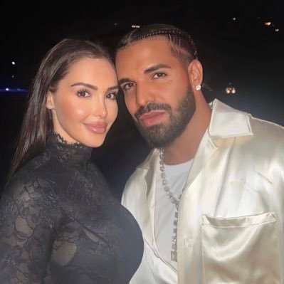 music4life1717's profile picture. lyrics never die