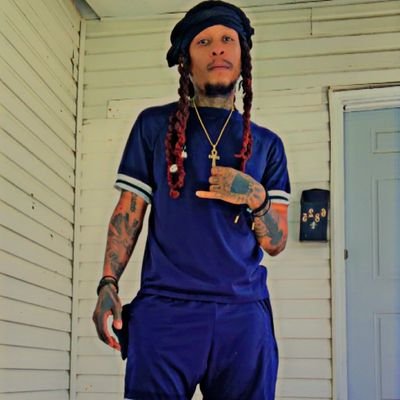 PapiiiLoco's profile picture. The simple life.. blood money. And patience..