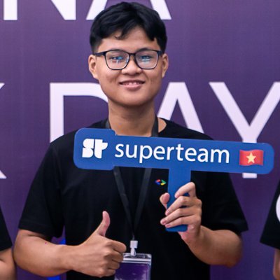 Founder 
Builder Solana Superteam Vietnam