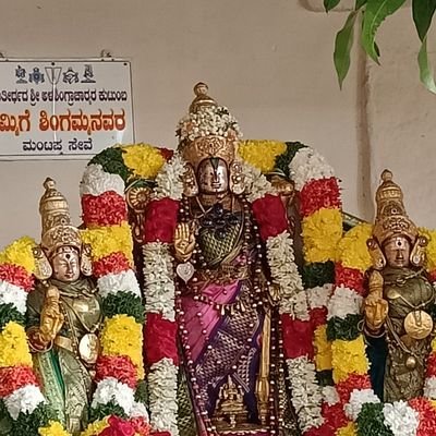 (ಕರ್ಣಾಟಕ)ಸಂಗೀತ-ಛಂದಸ್ಸು, ಕನ್ನಡ-ಸಂಸ್ಕೃತ cryptography, electronics, ಭಾರತೀಯ ತತ್ವಶಾಸ್ತ್ರಗಳಲ್ಲಿ ಆಸಕ್ತಿ, ಜ್ಞಾನ ಶೂನ್ಯಕ್ಕೆ ಹತ್ತಿರ
ರಾಮಾನುಜದಾಸ, ಶೇಮುಷೀ ಭಕ್ತಿರೂಪಾ