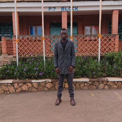 Valuation Surveyor🌏/ Business oriented 🌁/SHACK ALUMNI🏟️/ MPS Kabojja alumni /above all am in for both mental health and mental growth.