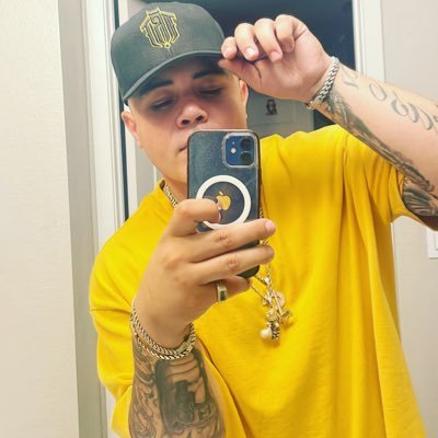 rapero mexicano independiente del mero desierto de sonora 🇲🇽 mantente ,enfócate y logra lo tuyo loco ! I get rich or die try 💀💸🔥
