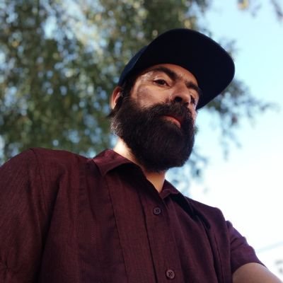 Caborkian's profile picture. norteño en tenis y sombrero ., en un mundo que avanza rápido hay que saber sostener el discurso propio.