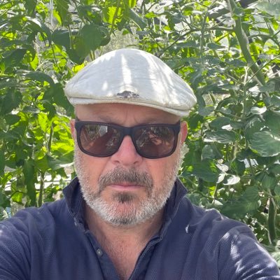 Dad, molecular biologist, allotmenteer (Metford Rd) 🍎🌶🥬🍆, cook, wildlife 📷, twitcher, 🏏 and 🏉 fan. Personal views only. @LabCollinson for more science