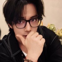 𝐌𝐀𝐗 (@maxzh0u) 's Twitter Profile