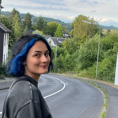 gokcebasaran_'s profile picture. biraz ciddi olmam gerekiyormuş.