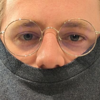 Frenchie_Here's profile picture. Is an idiot who kinda understands the animation and film industry
Likes MMOs
🇨🇦/🇫🇷