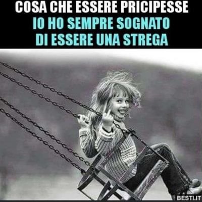 Infermiera. Con amore 😍. Non accetto le regole, le imposizioni. Vivo solo con i miei amici..animaletti.No persone. mi hanno solo deluso 

￼