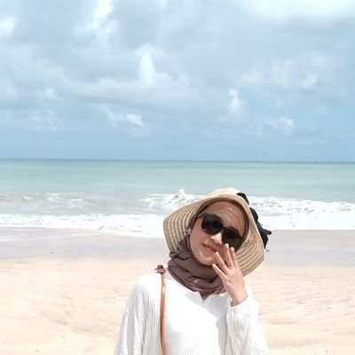 nindarachma's profile picture. ♡ wife
♡ mommy
• working mom