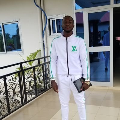 emerson1918910's profile picture. 