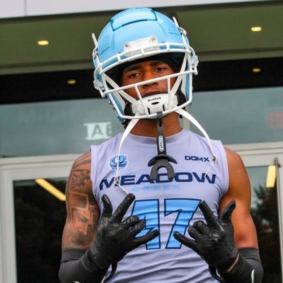 C/O 24 Meadowcreek H.S.|5'9 165lbs|
WR/CB|4.5 40yd Dash|5-10-5 Drill 4:18 |3.3 GPA|
                     NCAA ID# 2210686301
Text: 770-286-0636