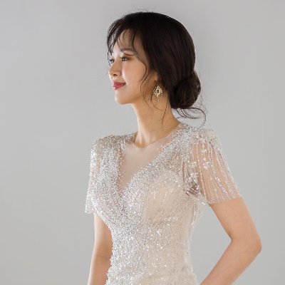 zhanngling128's profile picture. Conquer happiness, overcome limitations