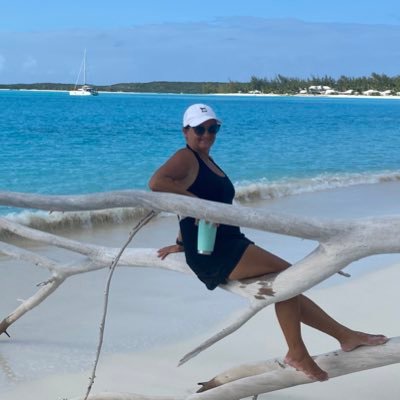 wonderfully created, autonomous sailor -trying out land life again…prefer 3rd world freedoms than panopticon 1st world —why can’t we go to Antártica?
