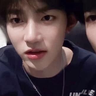 ongsimida's profile picture. 