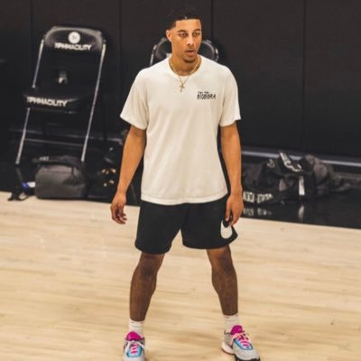 6’4 PG