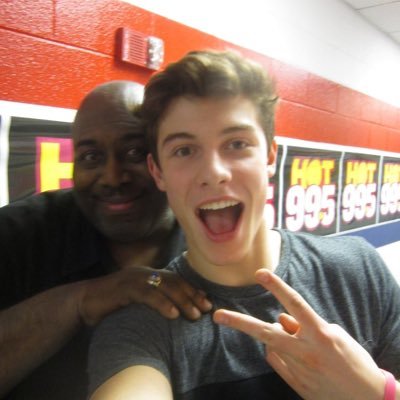 Shawn Mendes Security! Original MAGCON TOUR SECURITY/MERCER Middle SSO//E-Mail me for info on my services. Lawraydl@aol.com. RIP MOM 7/17/11 & DAD 1/19/23😢