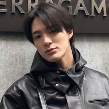 feraqamo's profile picture. 