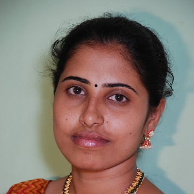 Meena26gowda's profile picture. 