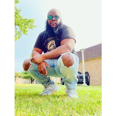 Ex Military Army/Navy Socialite Singer Songwriter(BMI)✒️ Head A&R Royal Academy Music Owner of a Beard EARLEDWILLIAMS@gmail.com