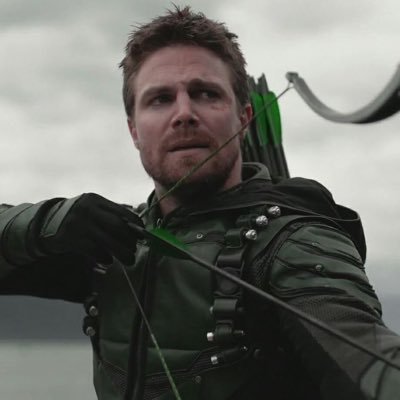 I'm Oliver Queen I have one brother Sammy Winchester one sister Thea Queen and a son Jay Queen and daughter Tegan Queen and married to Tommy