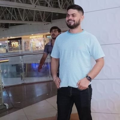 MrThakur_R's profile picture. i m ravi chauhan