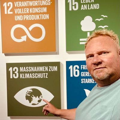 geographer; consultant, producer and speaker in sustainability issues 🌱 Climate Program Manager in 🐍 #forabetterfuture; 🚴‍♂️ guide in #senneteutoegge