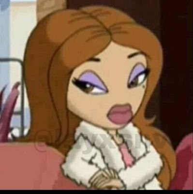 MrsJacobBanks's profile picture. Introvert