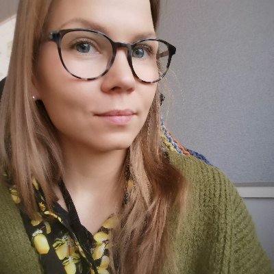 YTM, yrittäjä & opettaja. Rakastaa järjestelmälähtöistä, ympäristötietoista yhteiskuntafilosofiaa. Twiittailee kummia.