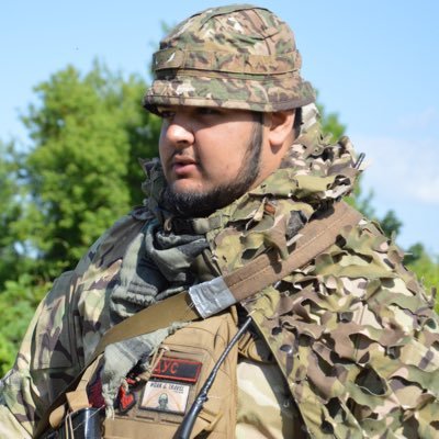 22-річний Захисник України. Молодший сержант «Індус» 🇺🇦 Українобот, Громадський Діяч; Студент - політолог. UA MIL 22 y.o.
