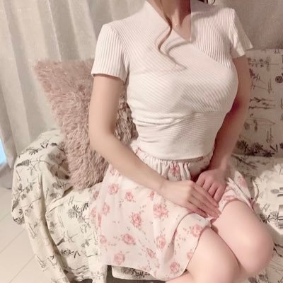 riz_yuri_'s profile picture. Relaxation Riz ˚*.꒰ @liz08310831 ꒱.*˚ 癒しのお時間になりますように心を込めて施術します🌸