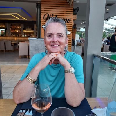 Politically homeless, Dog lover and Gin lover🐶🍹🇬🇧🇬🇷 Scum Media No DM's All natural woman.