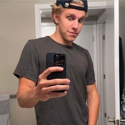 Kevin58775454's profile picture. 