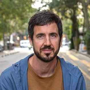 Enginyer, de l'Eixample i activista contra la contaminació. Regidor de l'Ajuntament de Barcelona amb @bcnencomu.