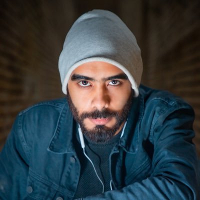 صانع محتوى 📠 Content creator كرافيك دزاين 🖥️ Graphic Design مصور فيديو 🎥 Videographer
