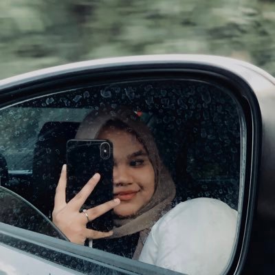 ainashukkk's profile picture. ^^