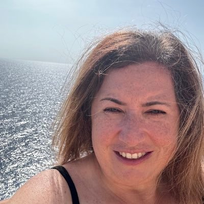 #MontessoriTeacher #clearthelist 📖BetweenThePages Teacher Ambassador DC Ambassador CA: $PeggyW1981 Venmo: @pwinker00