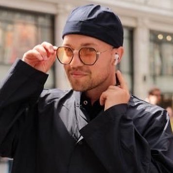 Singer|Entertainer|Tv Personality & Talentscout🎶 Artist in 🇫🇷 🇩🇪 🇹🇷 🇺🇸 | vegan 🌱 🤲🏻 business inquiry: benny_bliss@icloud.com