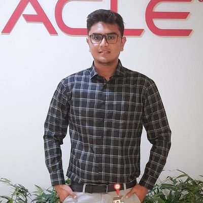 aum_gohel's profile picture. Software Engineer | SVNITian