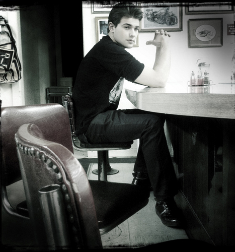 jenmcneil2's profile picture. 