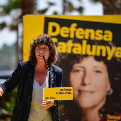 Ripollesa, historiadora i independentista d’esquerres. Consellera del Govern 2018-2023. Ara, tossudament alçada, defensant el país que conec i estimo.