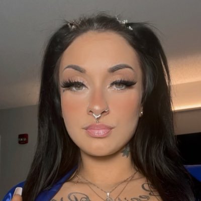 23 content creator living the dream PM if you want some spicy 🌶️ pics & vids 😈😈 for all content questions or requests.