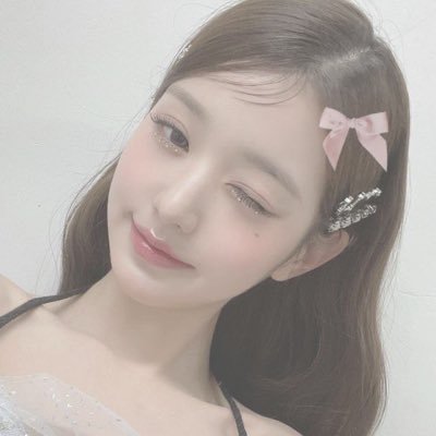↳ on edtwt 🎀 ~ 170cm/5“7 ~ silly with food trying recov 🔥 ~ ugw:shredded