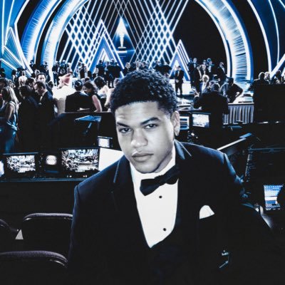 Multi-Award-Winning Filmmaker | #HBCUINLA | ΛΠΗ | renaissance man with a hollywood buzz |