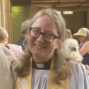 Assistant curate @HTHeadQ | Priest in the CoE | feminist trauma theologian | lover of good incense, strong tea, and Agatha Christie | she/her 🏳️🌈