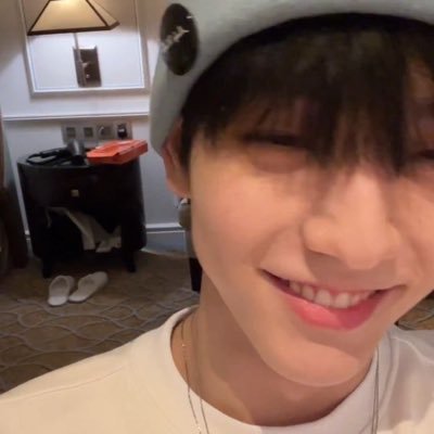 daylightnjs's profile picture. all of you, all of me intertwined