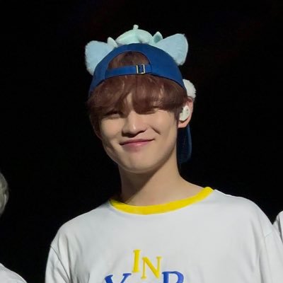 ~ 钟辰乐 it's all about you, all about your smallest details which i love so much ♡