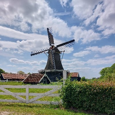 bert_vanDirkJan's profile picture. Op Twitter puur voor politiek.